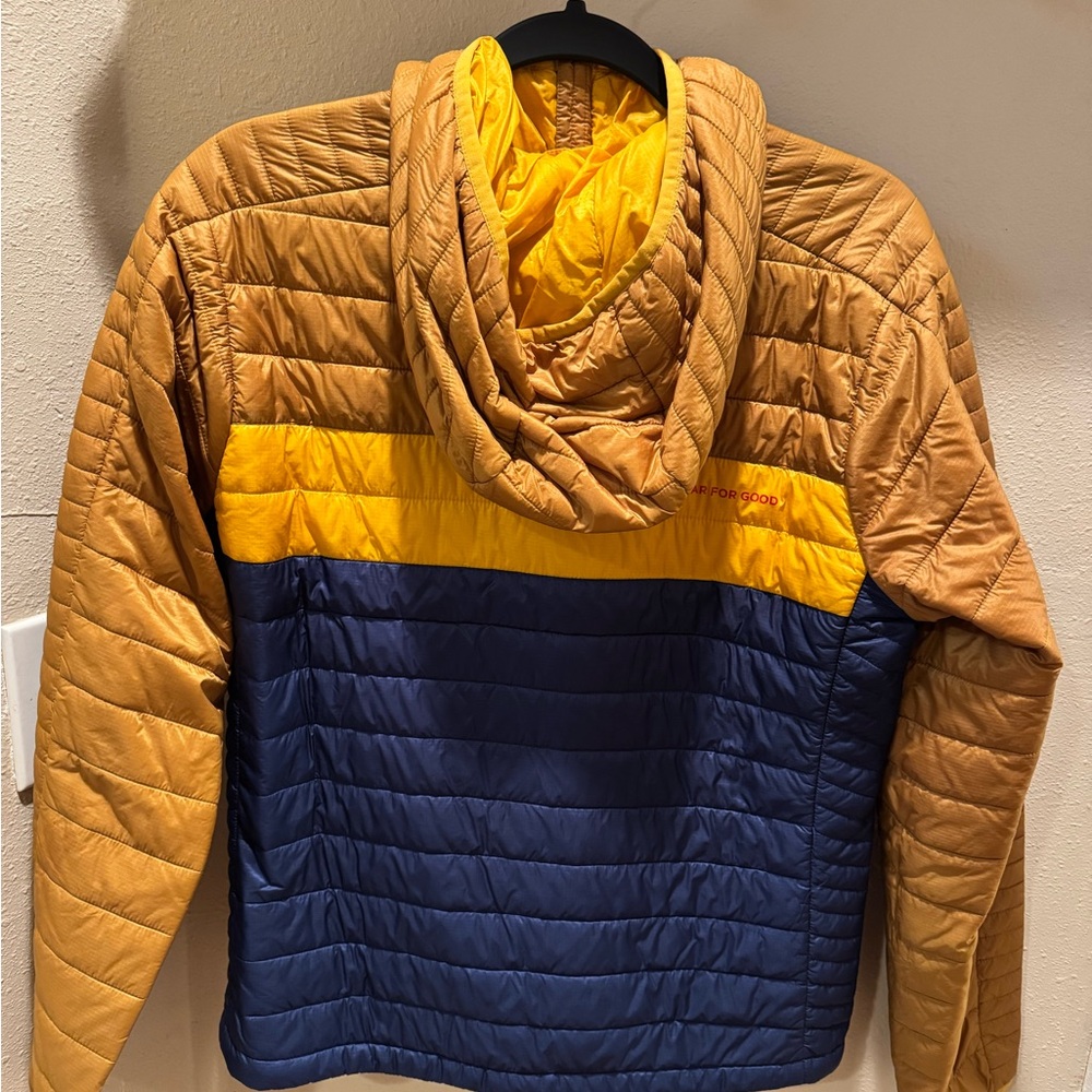 Cotopaxi Women’s Gold and Blue Hooded Down Jacket - Picture 4 of 13
